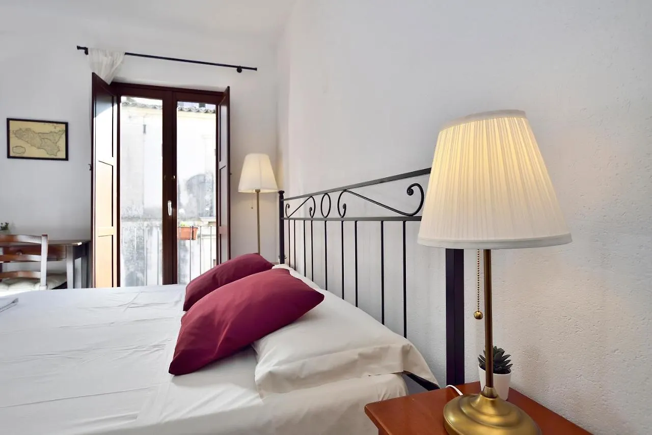Le Luci Su Ibla - Ospitalita Con Vista Bed and Breakfast Ragusa Italia